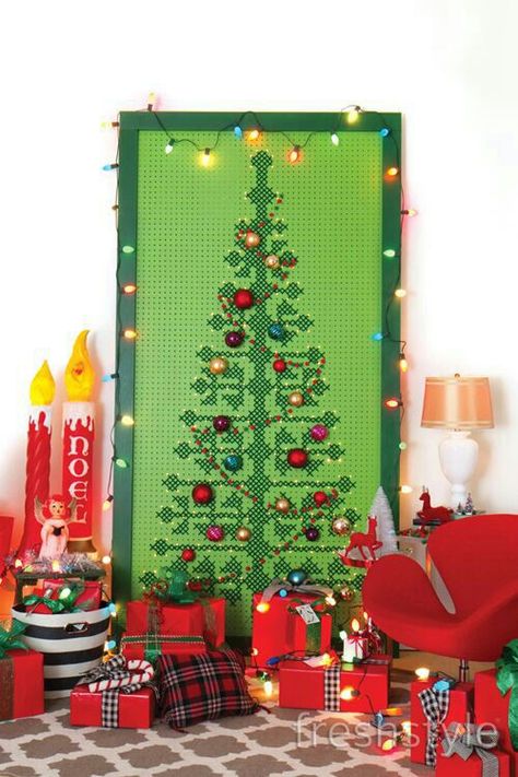 Pegboard Christmas Tree Bright Decor, Alternative Christmas Tree, Cross Stitch Tree, Cross Stitch Love, Xmas Trees, Holiday Craft, Stitch Ideas, Holiday Christmas Tree, Yule Decorations