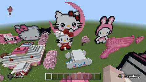 Hello Kitty Minecraft, Minecraft Statues, Pink Wallpaper Hello Kitty, Minecraft World, Hello Kitty House, Minecraft Pictures, Cool Minecraft Creations, Hello Kitty Crafts, Cute Minecraft Houses