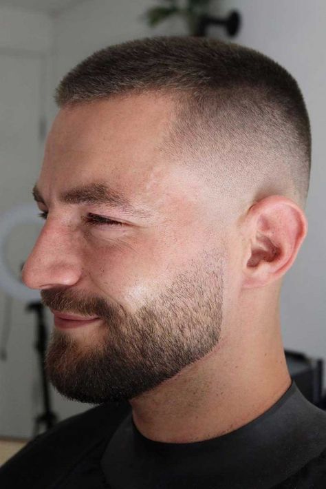 Short Hair Cuts For Men Fade Round Faces, Buzz Cut For Round Face Men, Buzz Cut With Fade, Thinning Hair Men, Men Buzz Cut, Haircut For Thinning Hair, Crew Cut Hair, Buzz Cut For Men, Very Short Hair Men