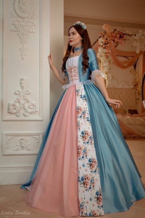 Princess And The Pauper Dresses, Erika Princess And The Pauper, Princess And The Pauper Barbie, Barbie Princess And The Pauper, Barbie Cosplay, Princess And The Pauper, Barbie Inspired, Barbie Costume, Princess Cosplay