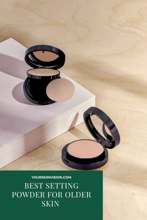 8 Best Setting Powder For Older Skin In 2023 - YourSkinVision Hd Make Up, Matte Makeup, Makeup Remover Pads, Compact Powder, Beauty Products Photography, Makeup Photography, Makeup Items, Aesthetic Beauty, Pressed Powder