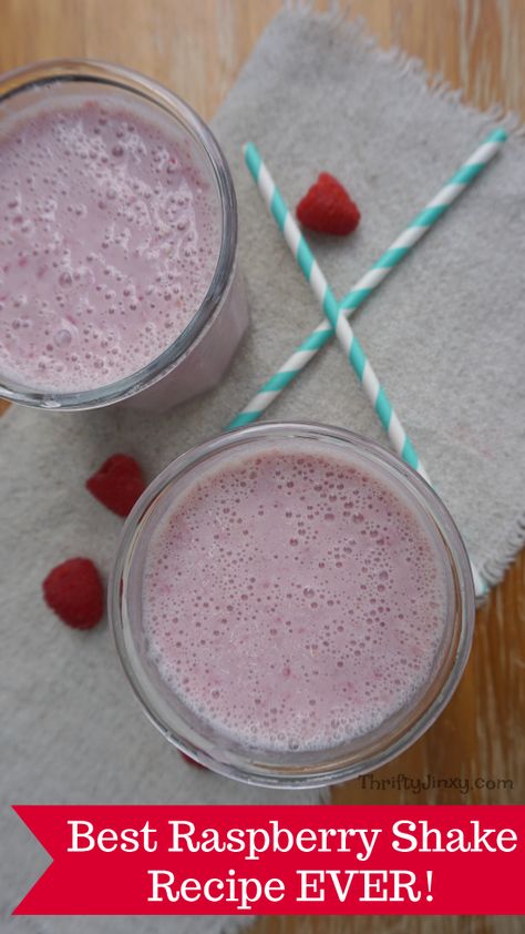 Looking for the Best Raspberry Shake Recipe EVER? This is it! This cool, creamy concoction is made with fresh  raspberries. Yogurt Protein Shake, Raspberry Shake, Fast Snack, Hot Drinks Recipes, Decadent Chocolate Desserts, Smoothies And Shakes, Easy Drink Recipes, Chocolate Shake, Fresh Raspberries