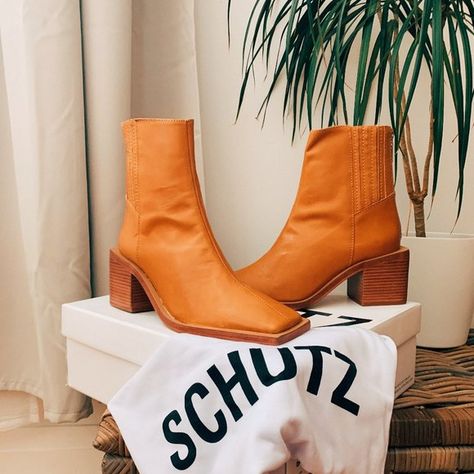 Brown Boots 7.5 - Schutz - Never Worn Brown Boots, Chelsea Boots, Ankle Boot, Boots, Outfit Inspo, Plus Fashion, Fashion Trends, Fashion Tips, Clothes Design