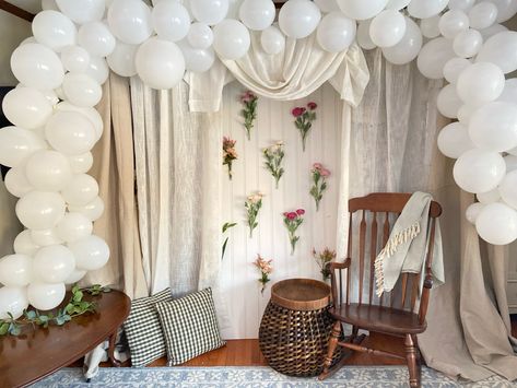 wildflower, baby in bloom, floral backdrop, baby shower Wildflower Baby Shower Backdrop, Baby In Bloom Centerpiece Ideas, Wildflower Baby Sprinkle, Baby In Bloom Decor, Baby In Bloom Backdrop, Baby Shower Photo Backdrop, Shower Aesthetic, Baby 2024, Shower Vintage