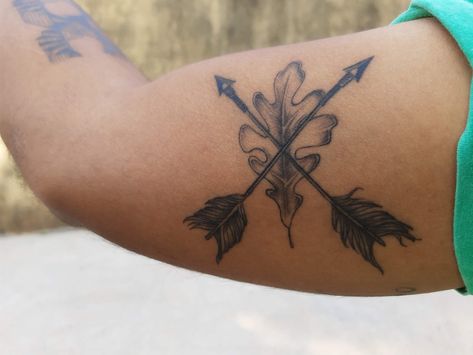 Ranger's Apprentice, Rangers Apprentice, Book Tattoo, Tat Ideas, Get A Tattoo, Arm Tattoo, Maple Leaf Tattoo, Blackwork, I Tattoo