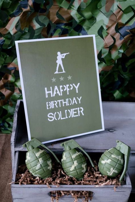 Army Birthday Party Ideas, Army Party Decorations, Army Birthday Party, Army Themed Birthday, Soldier Party, Camo Birthday Party, Army Birthday Parties, Camouflage Party, Army Theme