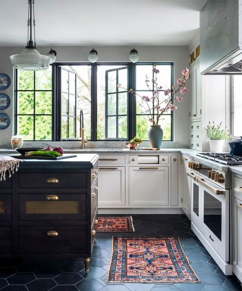 Large China Cabinet, Sarah Robertson, Sink Window, Chic Dining Room, Kitchen Refresh, Interior Design Advice, Timeless Kitchen, Dining Room Colors, Island With Seating