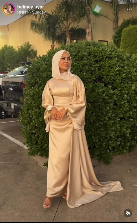 Nikkah Guest Outfit Simple, Prom Hijab Outfit, Graduation Abaya Dress, Silk Long Sleeve Maxi Dress, Hijabi Nikkah Dresses, Graduation Outfit For Hijabi, Modest Dresses Wedding Guest, Graduation Modest Outfit, Modest Graduation Dress Hijab