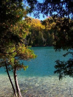 Green Lake State Park, NY - Surprisingly aquamarine waters fill deep lakes formed at the end of the last ice age Ny Travel, Fort Drum, New York State Parks, Ny Trip, Lake Trip, Canoe Trip, Whitewater Kayaking, American Pie, American Road Trip