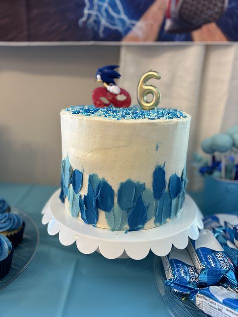 Simple Sonic Birthday Cake, Diy Sonic Cake, Simple Sonic Cake, Sonic Birthday Cake, Hedgehog Party, Sonic Cake, Sonic Birthday Parties, Sonic Birthday, 3rd Birthday