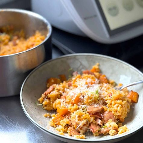 Creamy Chorizo and Sweet Potato Risotto – Bec's Table Chorizo And Sweet Potato, Sweet Potato And Chorizo, Potato Risotto, Sweet Potato Risotto, Chorizo Risotto, Bacon Risotto, Vegetarian Sides, Risotto Recipe, S Table