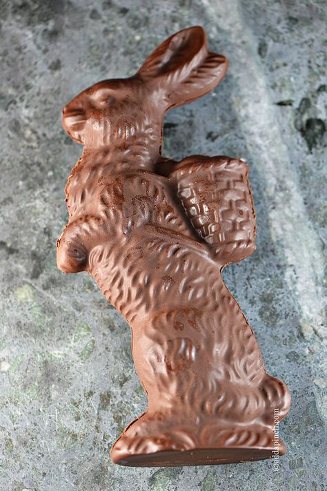 Bunny Recipes, Make Your Own Chocolate, Fair Trade Chocolate, Chocolate Photos, Chocolate Rabbit, Chocolate Easter Bunny, Easter Baking, Basket Gift, Chocolate Bunny