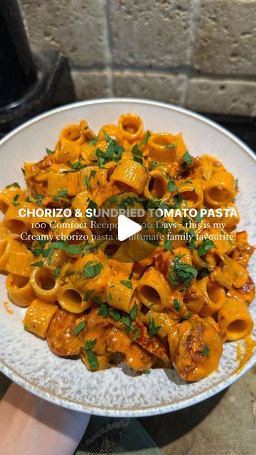 HARI BEAVIS on Instagram: "100 Comfort Recipes in 100 Days - Creamy Chorizo & Sundried Tomato Pasta an absolute family staple, add an extra tablespoon of tomato puree to make this dish a little richer and substitute chili oil for normal oil to reduce the spice! The ultimate cozy carbs!  ‘Country Comfort’ available for pre order via the link in my bio   Ingredients * 5-6 Sundried Tomatoes * 5-6 Confit Garlic Cloves * 1 Tsp Chili Oil * ½  a Chorizo (chopped) * Handful of Mushrooms * 200 Ml Extra Thick Double Cream * 35 Grams Parmesan * (1 TBSP Tomato Puree - OPTIONAL) * 400 Grams Cooked Pasta  Method. 1. Get your pasta on to boil 2. Chop your garlic and sundried tomatoes up and throw them in the pan with chili oil. After a few minutes add the chorizo and let this crisp up a little before thr Confit Garlic, Chorizo Pasta, Sundried Tomato Pasta, Comfort Recipes, Pasta Making, Tomato Puree, Cooked Pasta, Sundried Tomatoes, Double Cream