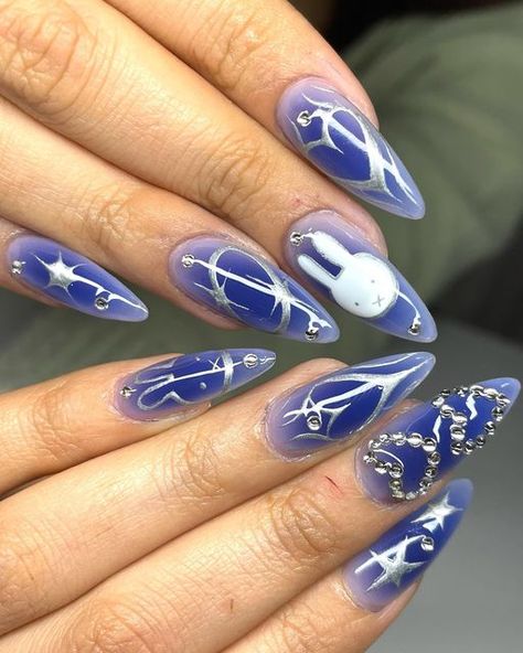 Kpop Idols Nails, Kpop Nails Ideas, Nails New Design, Kpop Idol Nails, Nail Art Kpop, Jeans Nails, Idol Nails, Bubble Nails, Ideas Uñas