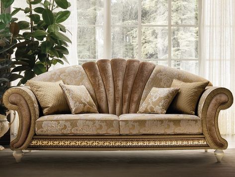 Spacious Sofa, Italian Bedroom Sets, Luxury Furniture Sofa, Baroque Furniture, Modern Sofa Living Room, Unique Sofas, Comfy Living Room, Couch Design, Fabric Sofa Bed