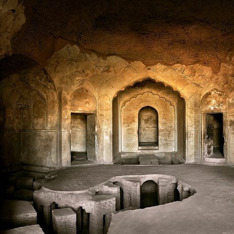 The Shahi Hammam at the Red Fort; Agra. © Amit Pasricha Shish Mahal, Red Fort Agra, Red Fort, Small Bath, Uttar Pradesh, Victoria And Albert, Victoria And Albert Museum, Lost & Found, Vaulting