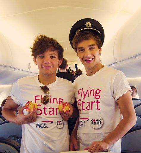 lilo One Direction Photos, Louis (one Direction), Star Comics, Family Show, One Direction Pictures, X Factor, I Love One Direction, The Perfect Guy, 1 Direction