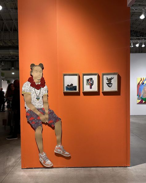 So wonderful to see so many ART FOR CHANGE artists showing original works this week at @expochicago 💚 Pictured: 1. Joel Gaitan (@nicanahuac) - exhibited by The Pit LA 2. Cydne Jasmin Coledby (@cydoodles) - exhibited by Tern Gallery 3. Allison Zuckerman (@allisonzuckerman) - exhibited by Library Street Collective 4. Natalie Wadlington (@natalie.wadlington) - exhibited by Library Street Collective 5. Kirsten Deirup (@kirstendeirup)- exhibited by Hesse Flatow 6. Ebony G. Patterson - exhibited b... Street Art Exhibition, Art For Change, The Pit, Art Styles, Art Exhibition, Fashion Art, House Warming, Street Art, It Works