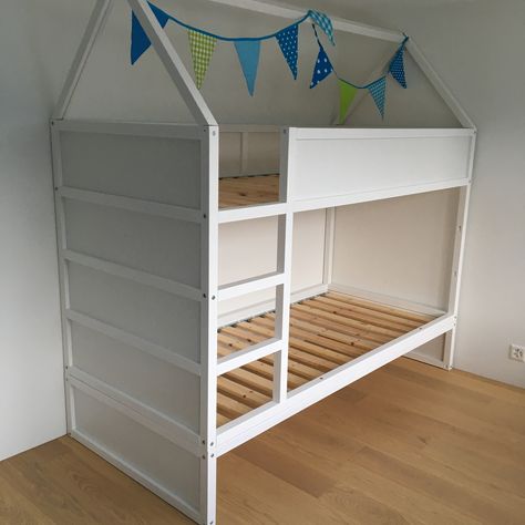 Kura Bed With Double Underneath, Mydal Bunk Bed Hack, Cama Ikea Kura, Bunk Bed Hacks, Kura Bed Hack, Twin Bed Mattress, Ikea Kura Hack, Kura Hack, Bunk Bed Sets