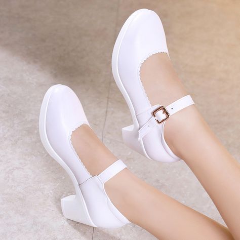 White flat shoes