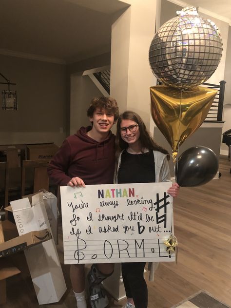 Homecoming Proposal Ideas Music, Musical Promposal Ideas, Music Hoco Proposals, Creative Prom Proposal Ideas, Prom Posters, Asking To Prom, Cute Prom Proposals, Ask Out, Dance Proposal