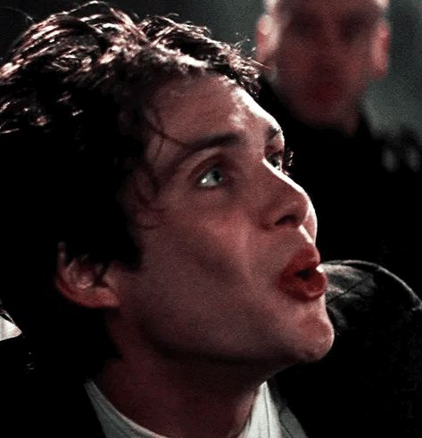 Cillian Murphy Scarecrow Gif, Jonathan Crane Gif, Cillian Murphy Batman, Crane Batman, Cillian Murphy Scarecrow, Dr Crane, Dr Jonathan Crane, Jonathan Crane, Batman Begins