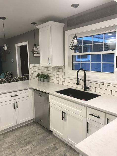 White Kitchen Design, Kitchen Room Design, Kitchen Redo, Kitchen Remodel Idea, Kitchen Makeover, White Cabinets, Design Case, Diy Kitchen, Home Decor Kitchen