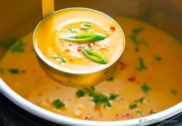 30 Days of South Beach Diet - Recipes | ChefDeHome.com Squash Soup With Coconut Milk, South Beach Diet Phase 1, Thai Butternut Squash Soup, Soup With Coconut Milk, South Beach Diet Recipes, 200 Calorie Meals, Coconut Milk Soup, Butternut Squash Recipes Soup, Low Cholesterol Recipes