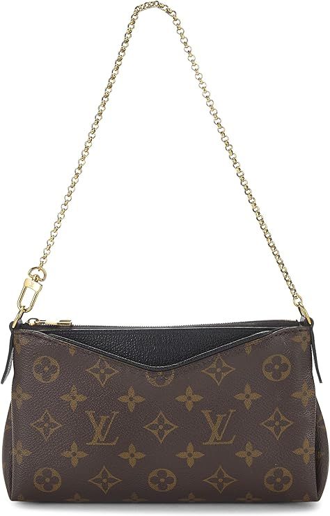 Amazon.com: Louis Vuitton, Pre-Loved Noir Monogram Canvas Pallas Clutch, Black : Luxury Stores Clutch Black, Black Luxury, Luxury Store, Fashion Outlet, High End Fashion, Luxury Women, Sophisticated Style, Designer Bags, Monogram Canvas