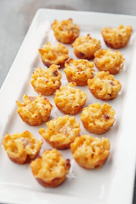 Mini Mac and Cheese Bites Macaroni And Cheese Bites, Macaroni Cheese Bites, Cheese Recipes Appetizers, Mac And Cheese Bites, Healthy Superbowl Snacks, Cheese Appetizer, Popsugar Food, Superbowl Snacks, Cheese Bites