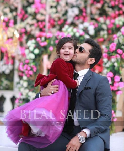 Wahaj Ali Daughter, Wahaj Ali, Dad Love Quotes, Disney Drawings Sketches, Father And Baby, Sajal Ali, Fashion Terms, Cute Stars