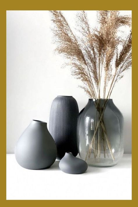 Easy flower arrangement tips for your cozy home decor! Different styles of vases for your flower decor ideas to do on your own! Grey Laminate Flooring, Living Room Decoration Ideas, Dried Plants, Room Decoration Ideas, Bedroom Decor For Couples, غرفة ملابس, Farmhouse Decor Living Room, Household Furniture, Best Living Room