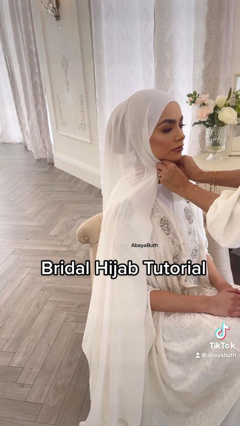 Nikkah Scarf Styling, Simple Islamic Wedding Dress, Hijab Wedding Style Scarfs, Hijab Style Bridal, Bridal Scarf Hijab, Brides Hijab Style, Hijab With White Dress, Niqab Wedding Dress Hijab Styles, Hijab For Bride Style