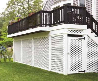 25 Brilliant Deck Skirting Ideas That Worth Building Deck Lattice, Garden Enclosures, Porch Lattice, Lattice Deck, Patio Under Decks, Deck Enclosures, Walpole Outdoors, Deck Skirting, Under Deck