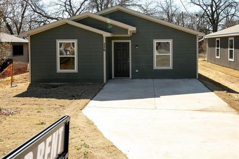 See all available apartments for rent at 526 E Texas St in Denison, TX. 526 E Texas St has rental units starting at $1375. Apartments In Texas, Austin Texas Apartments, Lake Texoma, Public High School, Fish Ponds, Texas Real Estate, Luxury Vinyl Flooring, Get Outdoors, Parks And Recreation