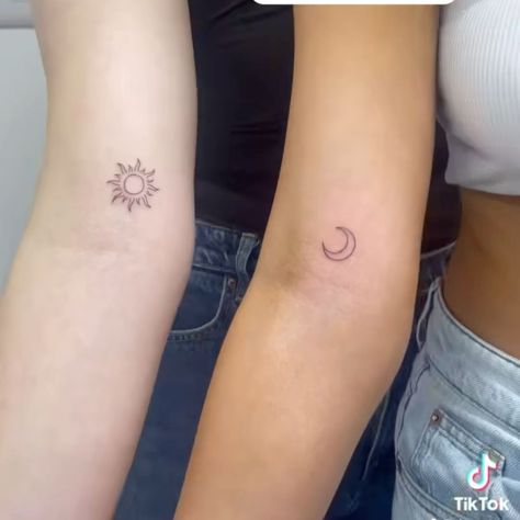 Sun And Moon Tattoo Ideas Matching, Sun Moon Friendship Tattoo, Moon And Sun Tattoo Matching, Sun And Moon Fine Line, Moon And Sun Tattoo Best Friend, Matching Tattoos Besties, Fineline Moon Tattoo, Moon And Sun Matching Tattoos, Matching Tattoos Sun And Moon