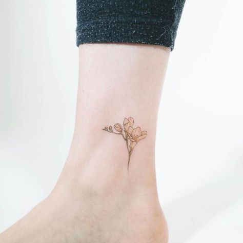 Freesia Tattoo, Calf Tattoos For Women, Delicate Flower Tattoo, Ankle Tattoos For Women, Small Girl Tattoos, Cute Small Tattoos, Floral Tattoo Design, Modern Tattoos, Calf Tattoo