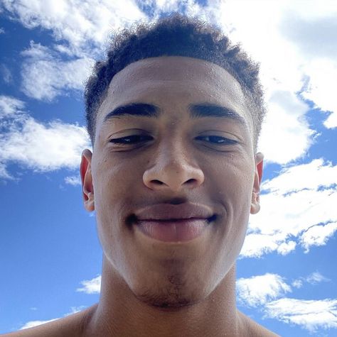 jude bellingham England Football Players, Jesse Lingard, Three Lions, England National Team, Soccer Boyfriend, Football Boyfriend, England National, Jude Bellingham, Soccer Guys