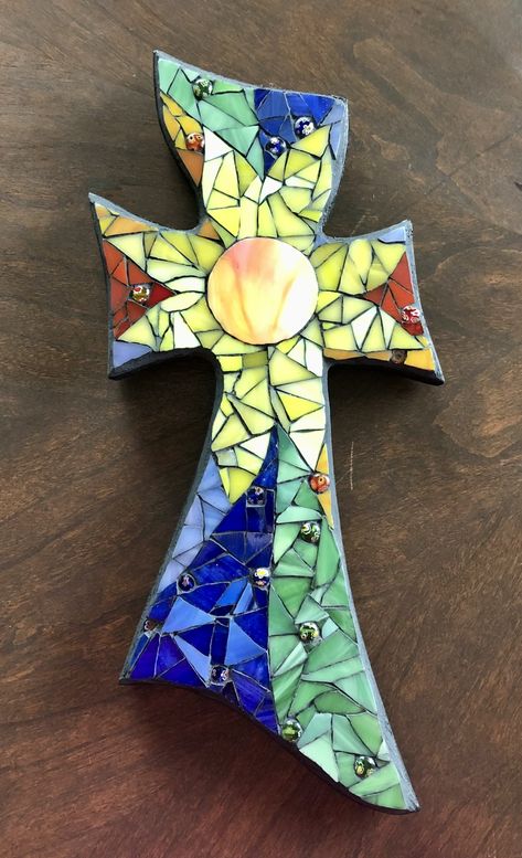 Stained Glass Cross, Clay Cross, Glass Cross, Mosaic Garden Art, Mosaic Madness, Mosaic Crosses, Cross Crafts, Mosaic Artwork, Diy Cross