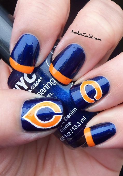 Chicago Bears Nails Art, Chicago Bears Nails, Sports Nail Art, Nfl Nails, Football Nail Art, Sports Nails, Football Nails, Bears Nails, Creative Nails