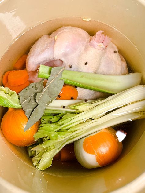 Homemade Chicken Stock Chicken Stock From Whole Chicken, Making Chicken Stock, Whole Chicken Soup, Chicken Stock Recipe, Baked By Melissa, Making Chicken, Homemade Bone Broth, Homemade Chicken Stock, Bone Broth Recipe