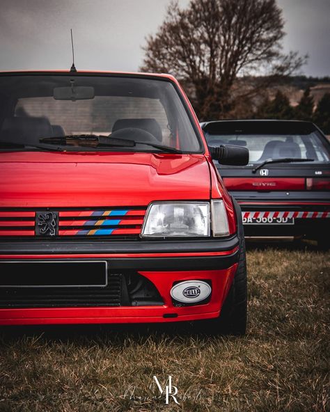 205 gti, rassemblement automobile Shooting photos Instagram : @mariner.photographie Peugeot 205 Gti Wallpaper, Peugeot 205 Gti, 205 Gti, Hot Hatchback, Beautiful Women Quotes, Cr7 Messi, Gentleman Shoes, Vroom Vroom, Peugeot 205