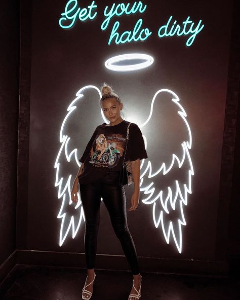 Angel Wings With Halo, Nightclub Design, Angel Wings Wall, Photo Zone, Neon Words, Custom Wall Decor, Event Sign, Neon Wallpaper, Neon Wedding