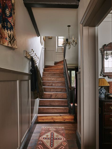 An 18th-century Huguenot weavers' house in Spitalfields with characterful interiors by Rachel Allen | House & Garden Panelled Hallway, London House Interior, English Forest, Hexagonal Table, 18th Century House, Rachel Allen, Bungalow Interior, Victorian Hallway, Stair Ideas