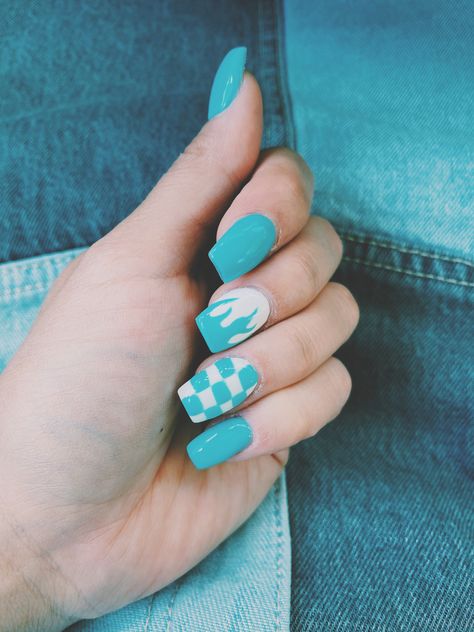 Short Acrylic Nails Checkered, Blue Flame Nails Short, Spring Nails Design 2024, Light Blue Checkered Nails, Lavender Checkered Nails, Western Nails Blue, Flame And Checkered Nails, Checkered Nails Blue, Car Show Nails