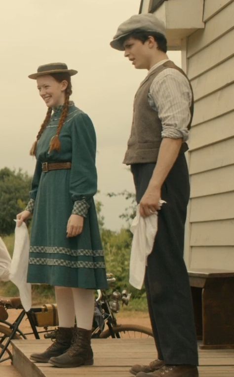 Anne With An E Halloween Costume, Anne Shirley Costume, Anne Shirley Outfit, Anne With An E Costumes, Anne With An E Inspired Outfits, Anne With An E Outfits Inspiration, Anne With An E Fashion, Anne With An E Clothes, Anne Of Green Gables Outfit