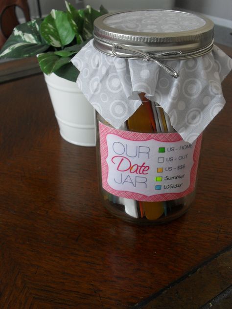 date jar night💕#LoveStory #RomanticEncounters #HeartfeltConnections #DateNightIdeas #SoulmateSearch #FlirtyFridays #CandlelitDinners #StarryEyedMoments #LoveQuotes #DreamyDates #WhisperedPromises #AmourAdventures Secret Rendezvous, Date Jar, Wedding Jars, Night Jar, Date Night Jar, Valentine Diy Crafts, Valentine Diy, Candlelit Dinner, Couple Wedding Rings