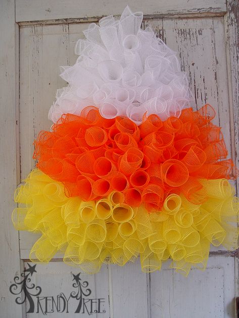 Candy Corn Wreath Tutorial - Trendy Tree Blog| Holiday Decor Inspiration | Wreath Tutorials|Holiday Decorations| Mesh & Ribbons Candy Corn Crafts, Corn Wreath, Candy Corn Wreath, Candy Corn Decorations, Deco Mesh Wreaths Tutorials, Deco Mesh Wreaths Diy, Halloween Deco Mesh, Mesh Wreath Tutorial, Diy Halloween Wreath