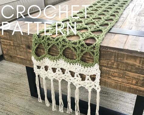 Crochet Table Runner Free Pattern, Necklace Wall Hanger, Table Runner Free Pattern, Honey Locust, Tafel Decor, Crochet Table Runner Pattern, Yarn Gifts, Crochet Table, Crochet Christmas Trees