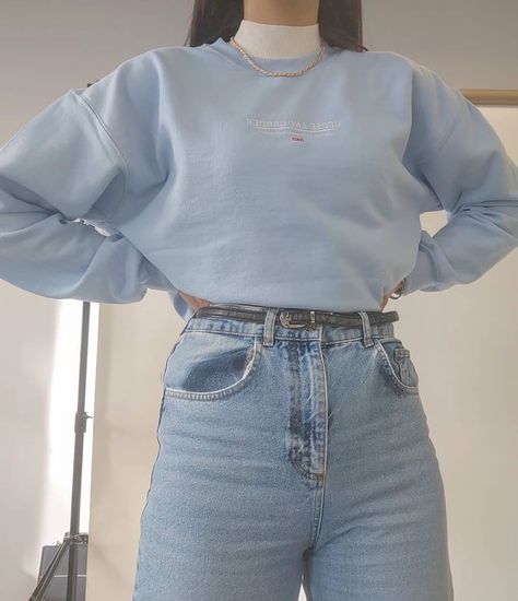 🌈AESTHENTIALS🌈 on Instagram: “Wear or tear: this BABY BLUE outfit? ❄️☁️ Shop at aesthentials.com!” Kanye Aesthetic, 90s Mom Outfit, Blue Sweatshirt Outfit, 90s Fashion Outfits 1990s Style, Baby Blue Outfit, 80s Inspired Outfits, 90s Fashion Women, 90s Inspired Outfits, Mom Jeans Outfit